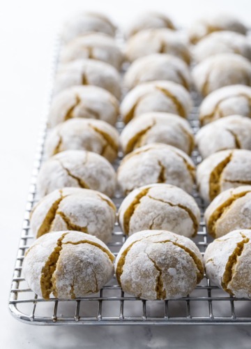 Soft, chewy and crinkly: Pistachio Amaretti Cookies