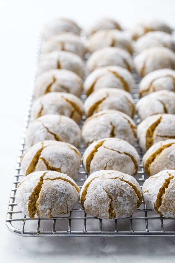 Soft, chewy and crinkly: Pistachio Amaretti Cookies