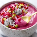 Dig in to this bright and flavorful Dragonfruit Smoothie Bowl!