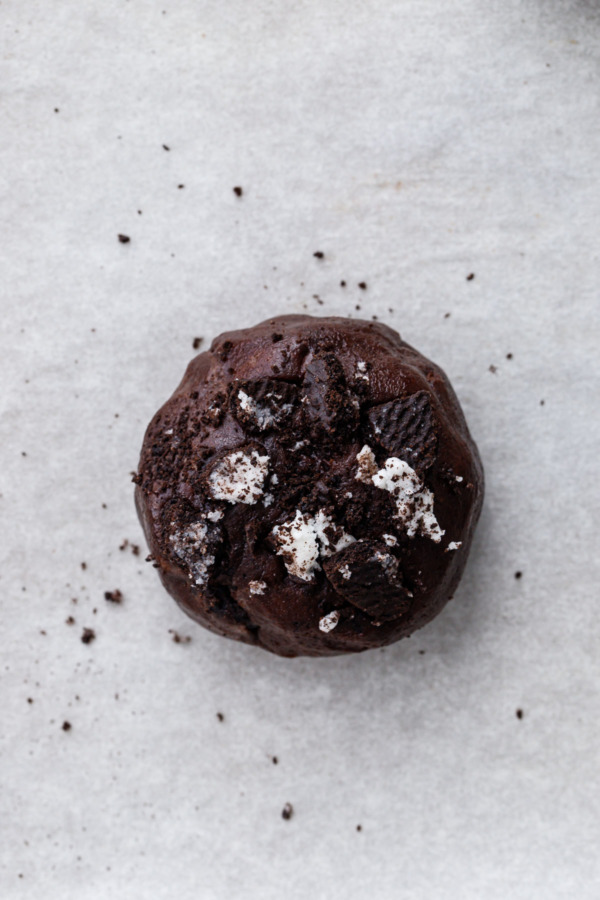 Cream-Stuffed Chocolate Cookies 'n Cream Cookies - Closeup before baking