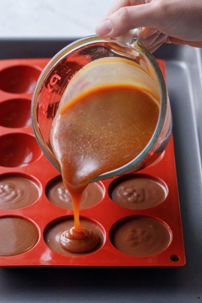 How-To Entremet Cake Process: adding a layer of salted caramel
