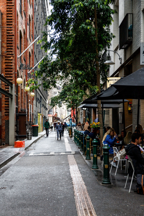 Narrow laneway with restaurants with outdoor seating, Melbourne, Australia