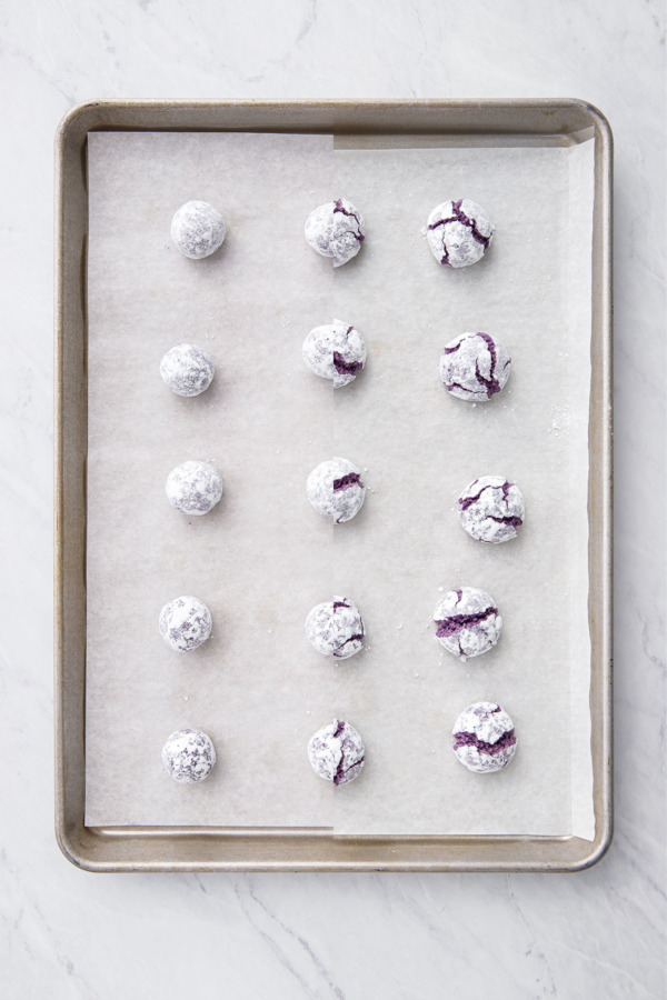 Split screen showing the amaretti cookies Before and After baking.