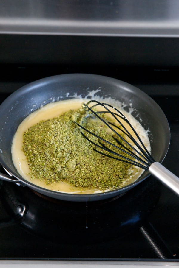 measuring cups & spoons, pistachio - Whisk